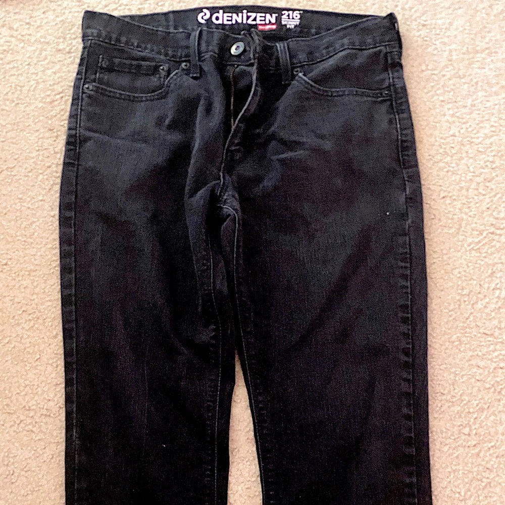 Women’s Levi low-rise Jeans